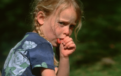 Wie weißt du, ob das Daumenlutschen deines Kindes eine Phase oder eine Gewohnheit ist?